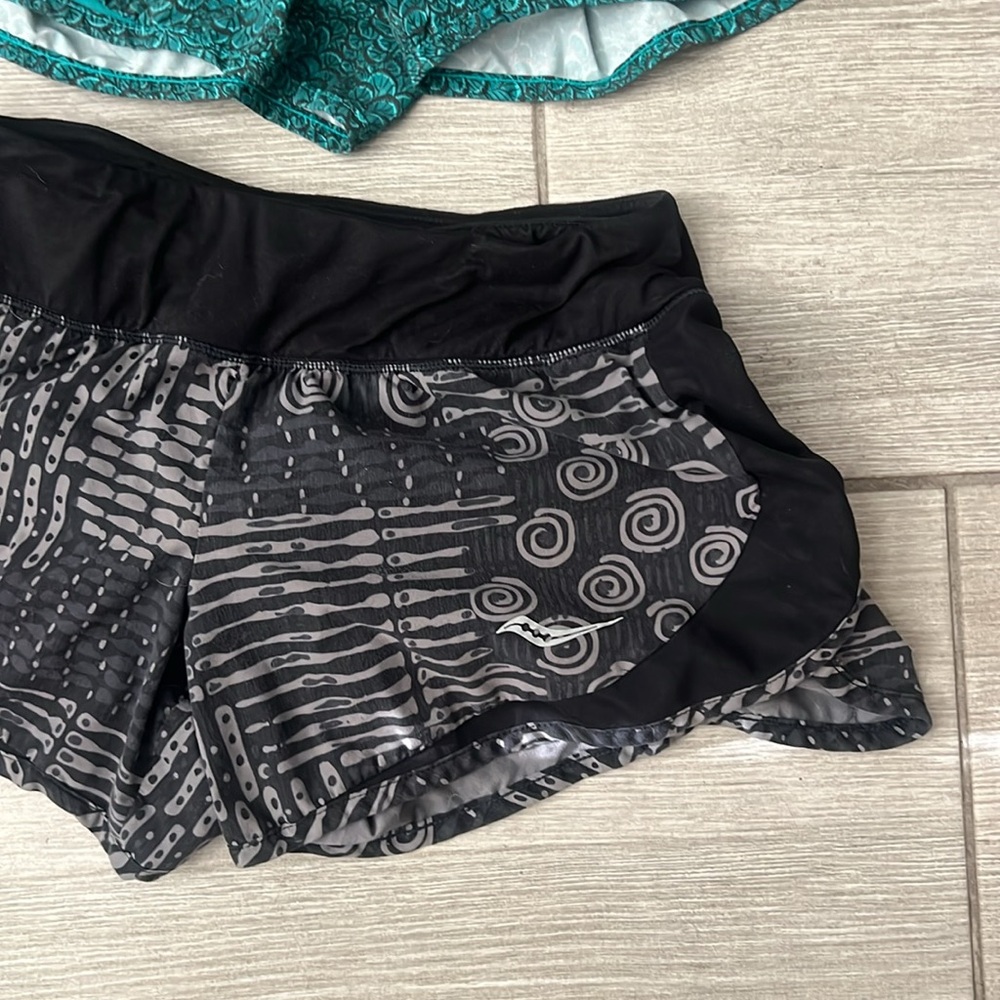 Saucony Running Shorts Patterned Bundle Size Xs E… - image 3